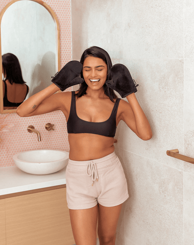 i don't want tan on my hands... bräunungshandschuh